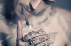 纹身男网红吃瓜图片大全,揭秘娱乐圈幕后风云