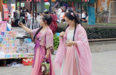 古装小姐姐开业,小姐姐美妆店盛大开业盛典